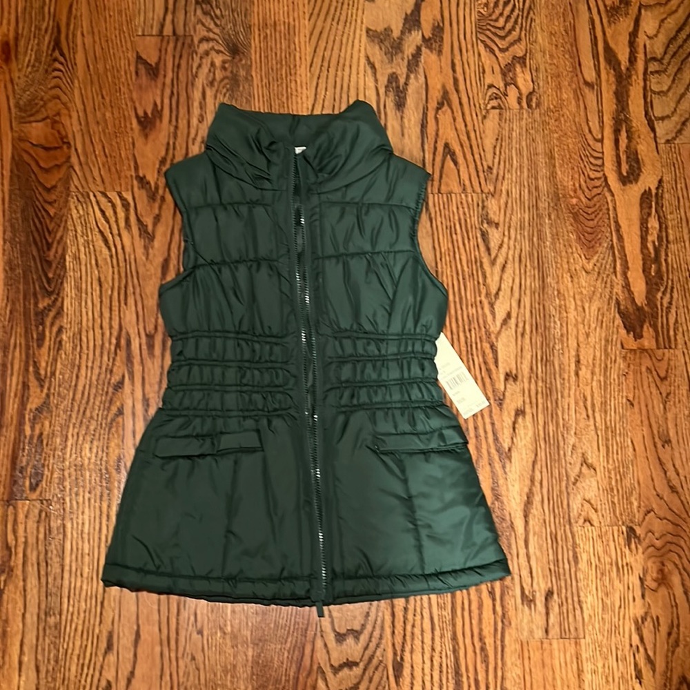 Mountain Lake Forest Green Vest size S